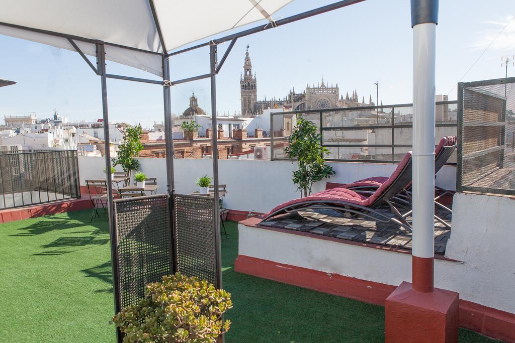 Reservaloen Terrazas De La Catedral Sevilla Bagian luar foto